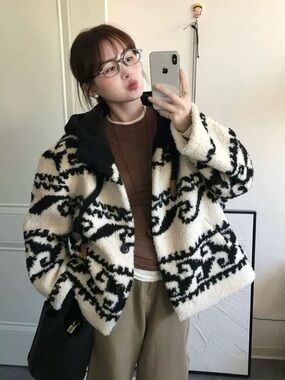 Women’s Black & White Fleece Hooded Coat - Cozy Patterned Jacket